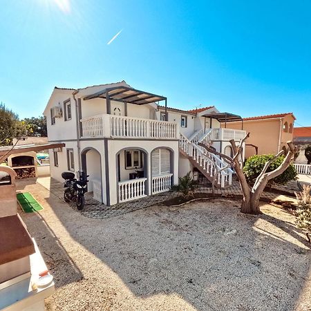 Apartmani Cvangic Vir Extérieur photo