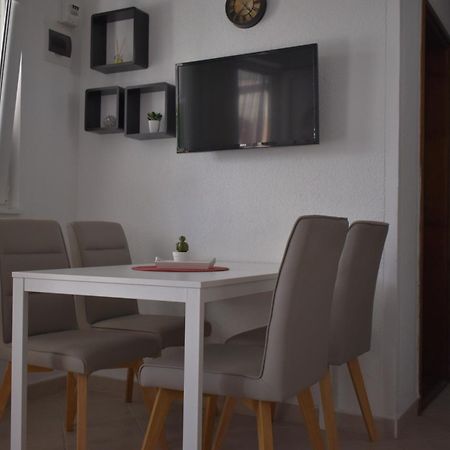 Apartmani Cvangic Vir Extérieur photo