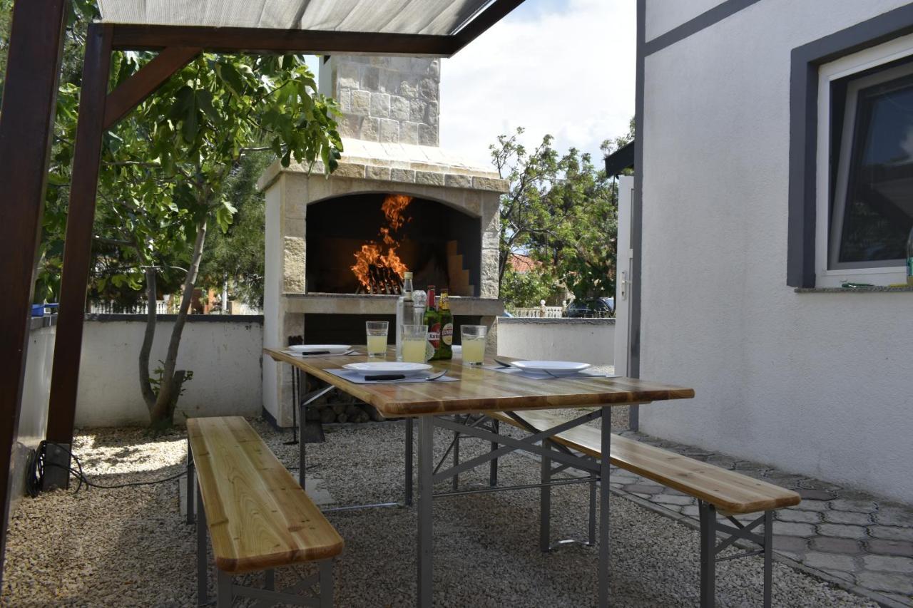 Apartmani Cvangic Vir Extérieur photo