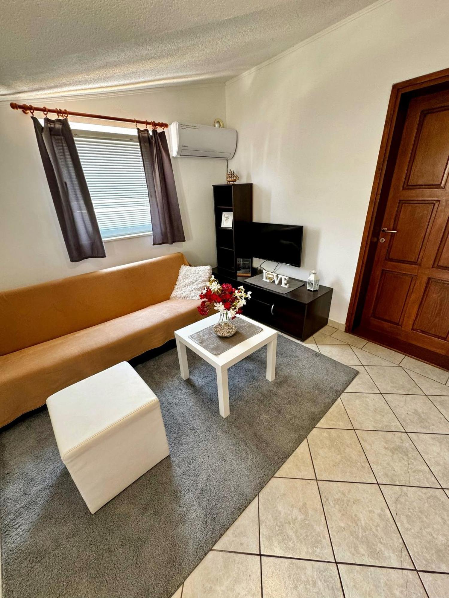 Apartmani Cvangic Vir Extérieur photo