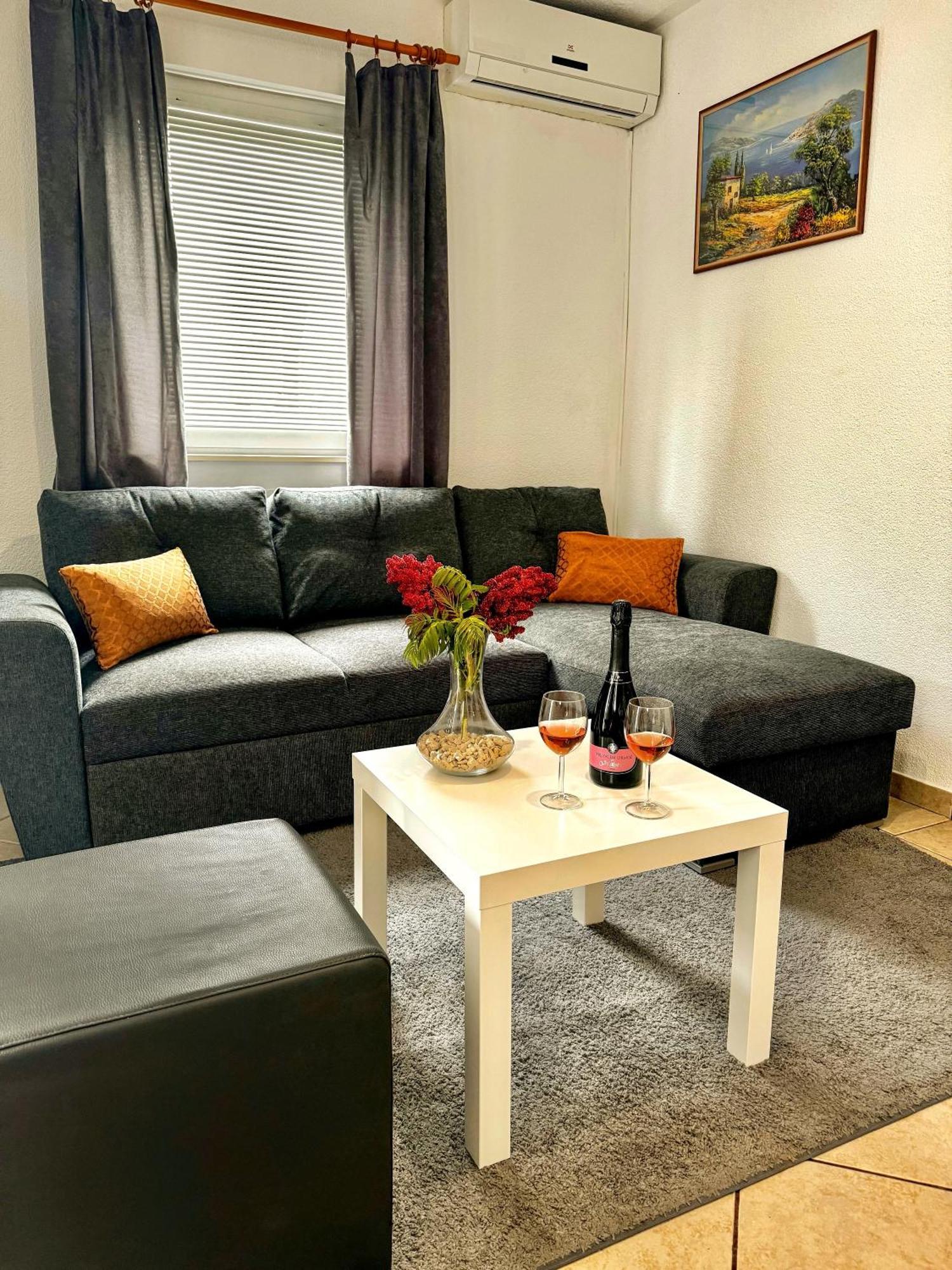 Apartmani Cvangic Vir Extérieur photo